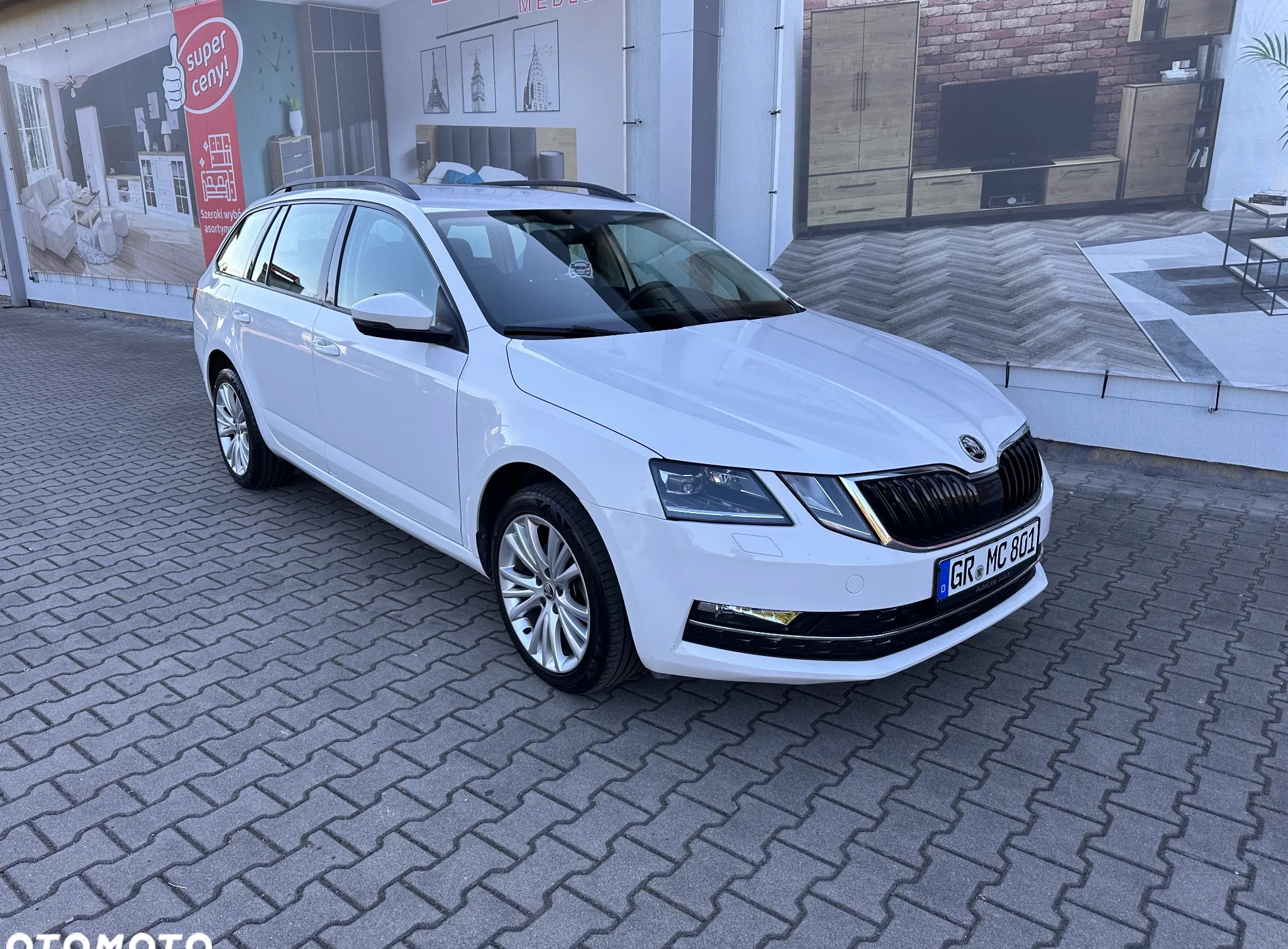 Skoda Octavia cena 45900 przebieg: 209000, rok produkcji 2018 z Lubań małe 22